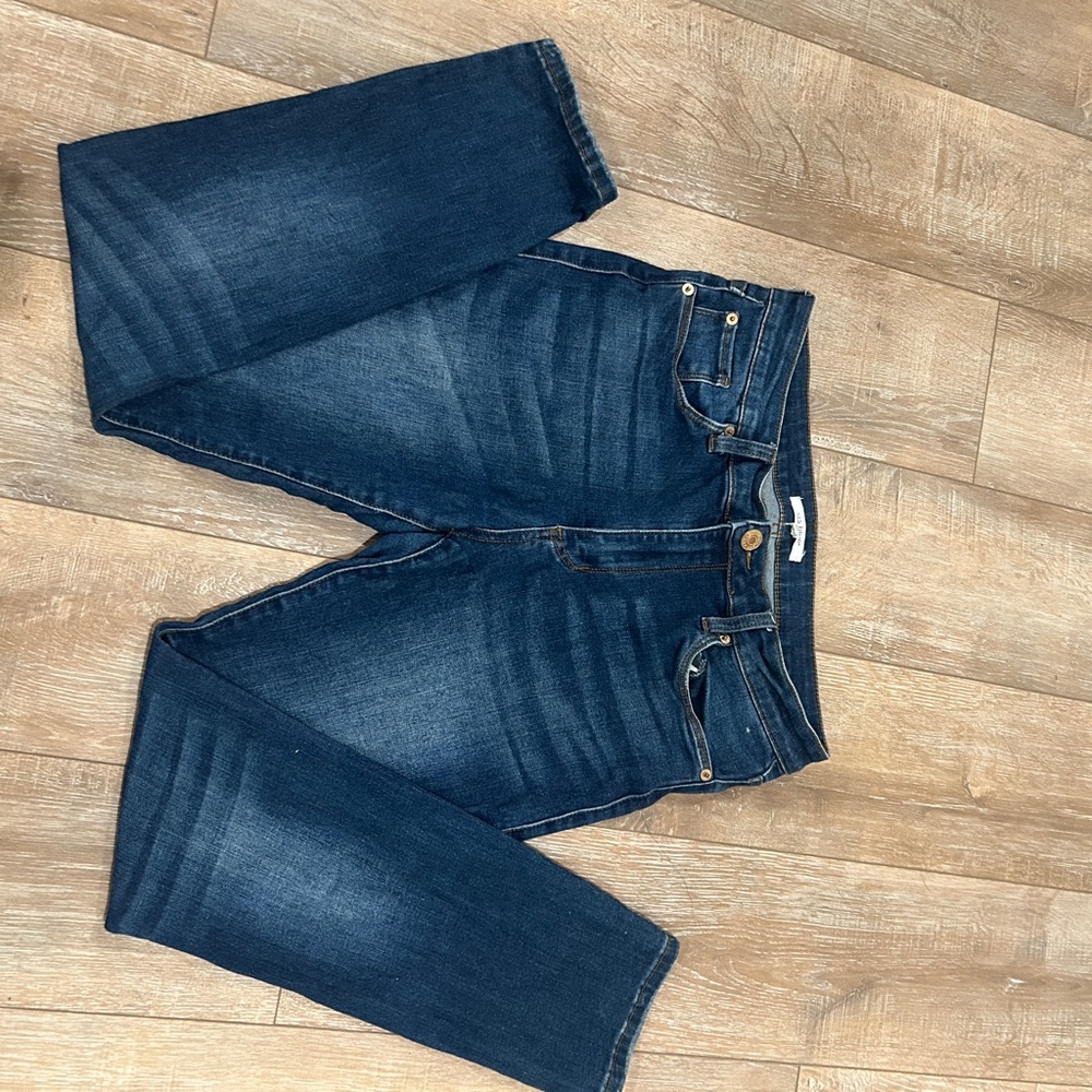 Women's Distressed Blue Jeans